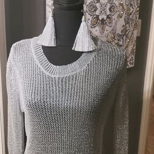 In Excellent Condition...Tags removed...Med or Large 🤷🏽‍♀️Worn Once For Photos